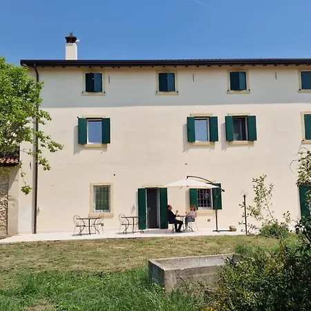 Casa Ossan 4* سان بيترو في كاريانو